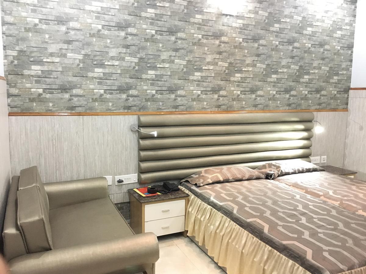 Nalanda Hotel جمشيدبور المظهر الخارجي الصورة